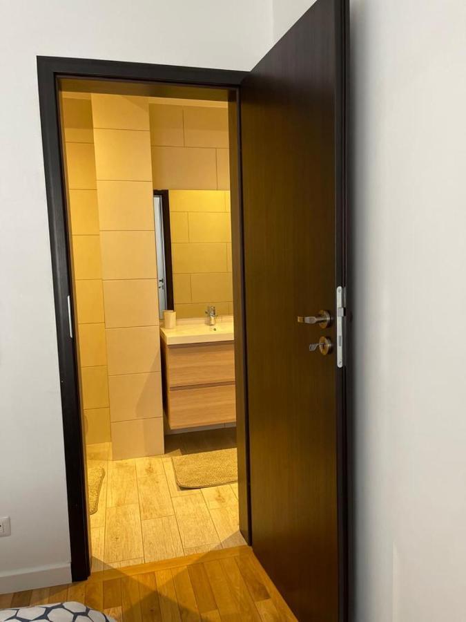 Tinamore Otopeni Eksteriør billede